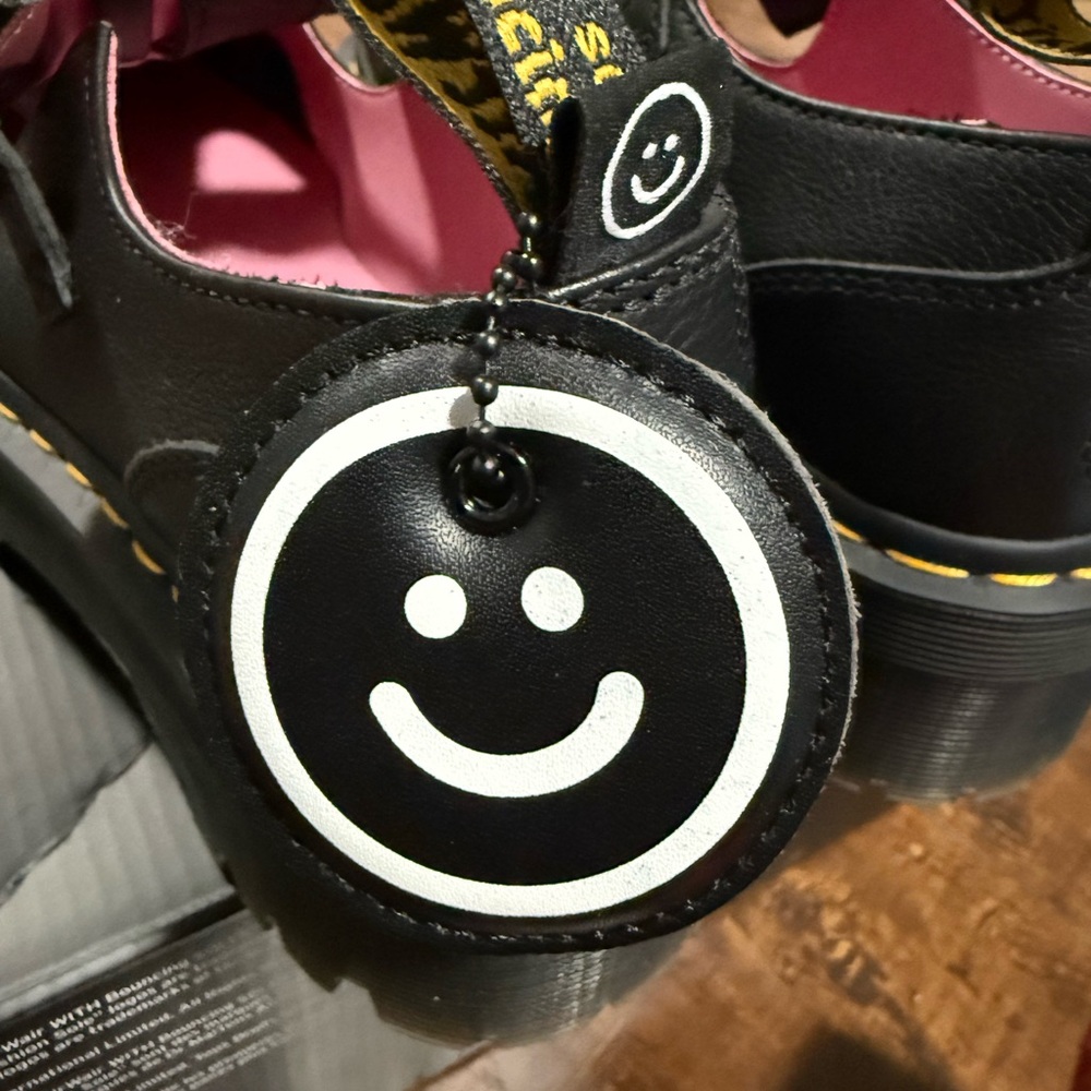 Dr. Martens BETHAN LAZY OAF LEATHER MARY JANES - Picture 4 of 7